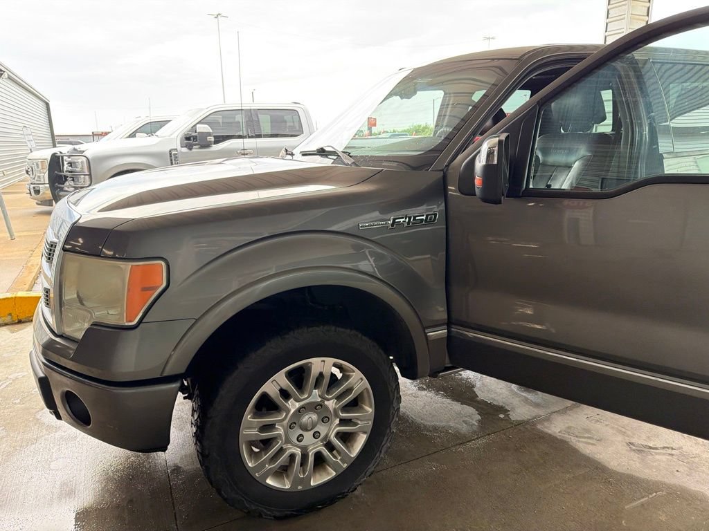 Used 2010 Ford F150 Lariat AWD/4WD image 2