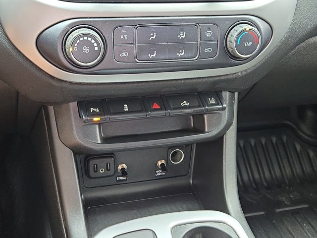 Used 2022 Chevrolet Colorado LT w/ Fleet Safety Package AWD/4WD image 26