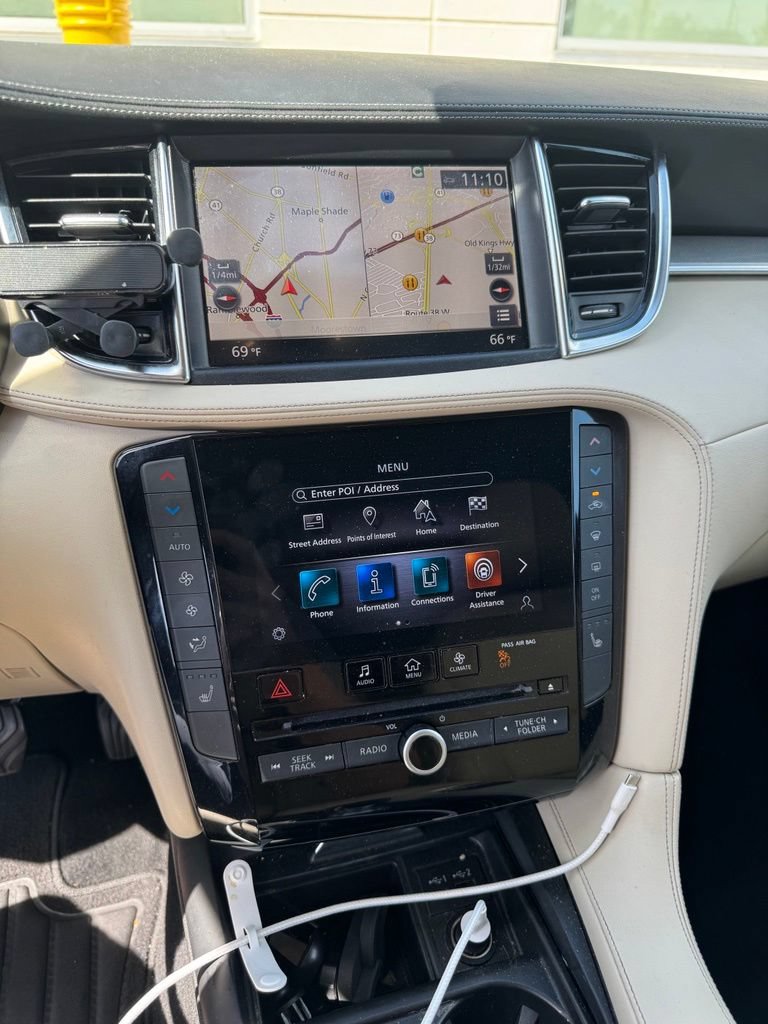 Certified 2020 INFINITI QX50 Luxe w/ Navigation Package AWD/4WD image 4