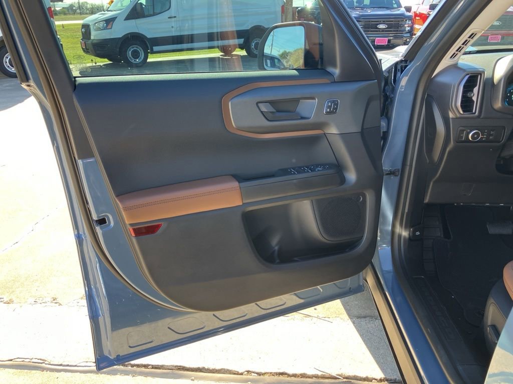 New 2025 Ford Bronco Sport Outer Banks image 25