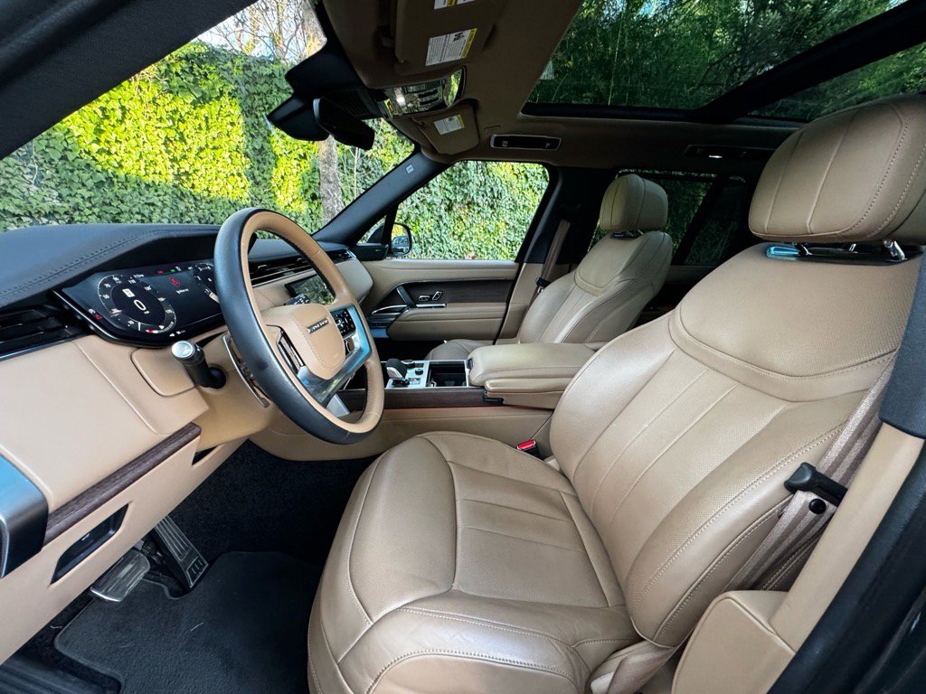 Certified 2023 Land Rover Range Rover SE image 10