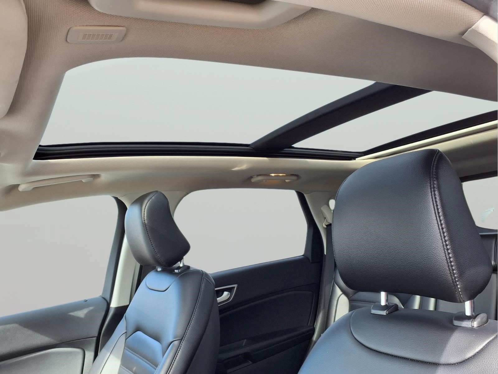 Used 2023 Ford Edge SEL w/ Convenience Package AWD/4WD image 15