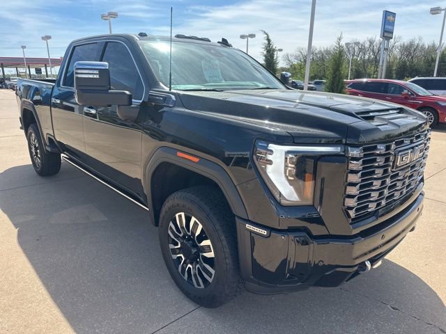 Used 2025 GMC Sierra 2500 Denali Ultimate w/ Max Trailering Package AWD/4WD image 9