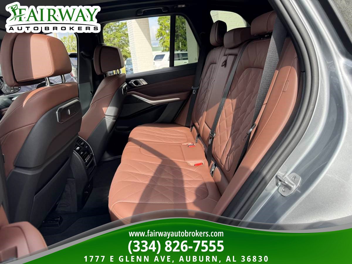 Used 2026 BMW X5 M60i w/ Climate Comfort Package AWD/4WD image 11