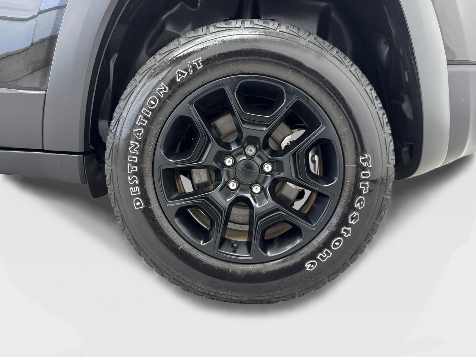 Used 2022 Jeep Cherokee Latitude AWD/4WD image 53