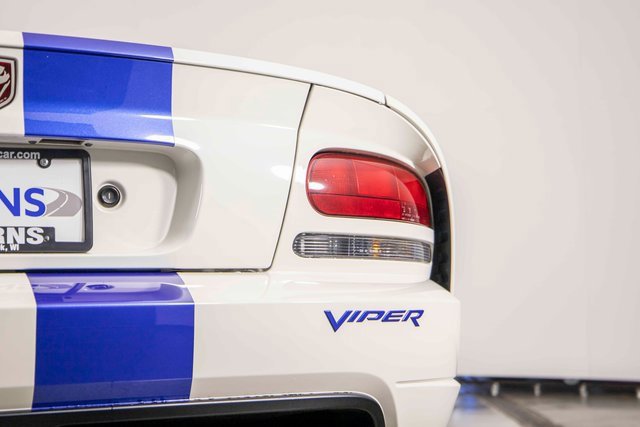 Used 2006 Dodge Viper SRT-10 w/ VOI9 Edition image 32