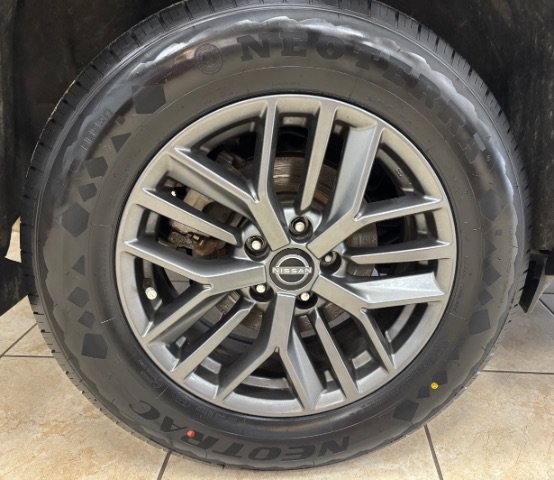 Used 2023 Nissan Rogue S FWD image 13