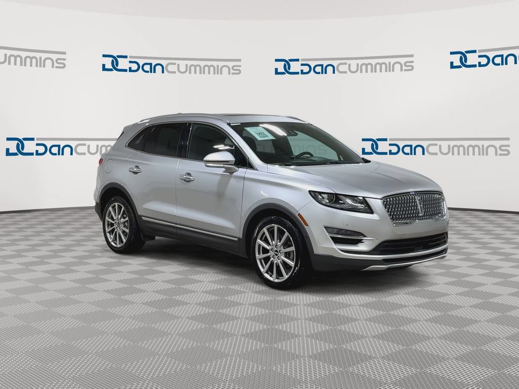 Used 2019 Lincoln MKC Reserve w/ MKC Technology Package FWD image 2