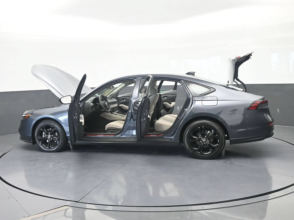 Used 2025 Honda Accord SE image 72