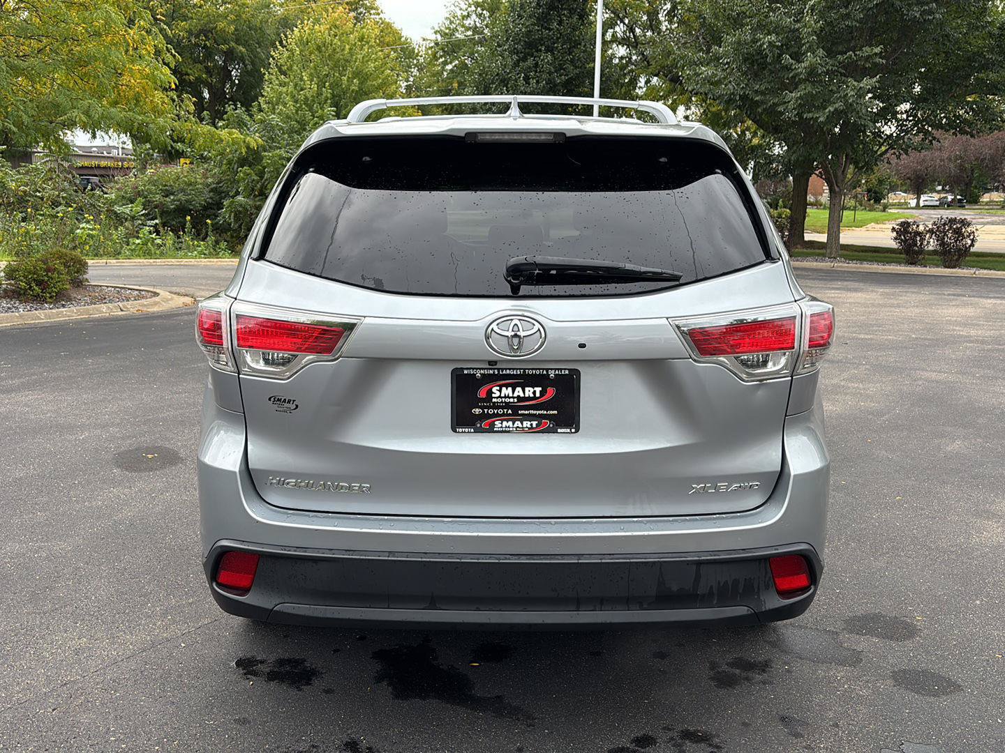Used 2016 Toyota Highlander XLE AWD/4WD image 11
