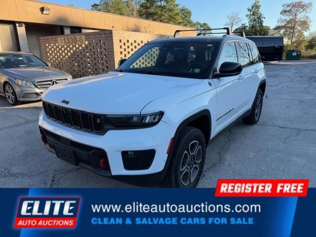 Used 2022 Jeep Grand Cherokee Trailhawk w/ ADV Protech Group II image 3