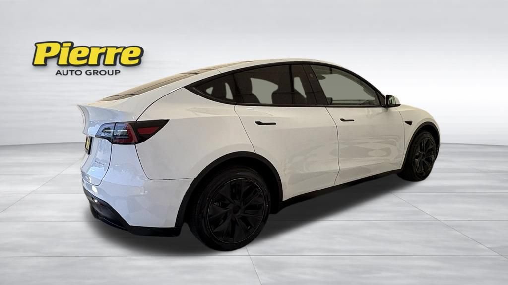 Used 2024 Tesla Model Y Long Range AWD/4WD image 9