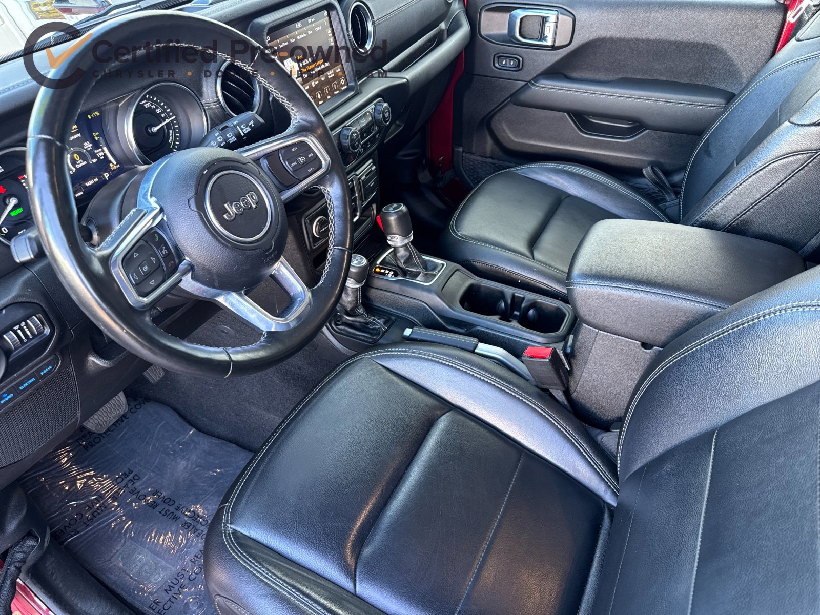 Used 2021 Jeep Wrangler Unlimited Sahara w/ Cold Weather Group AWD/4WD image 11
