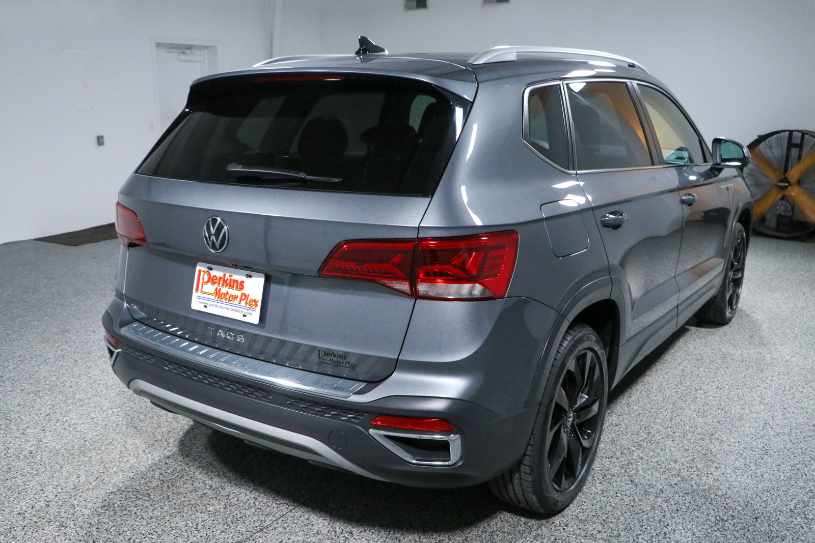 Used 2023 Volkswagen Taos SE FWD image 7