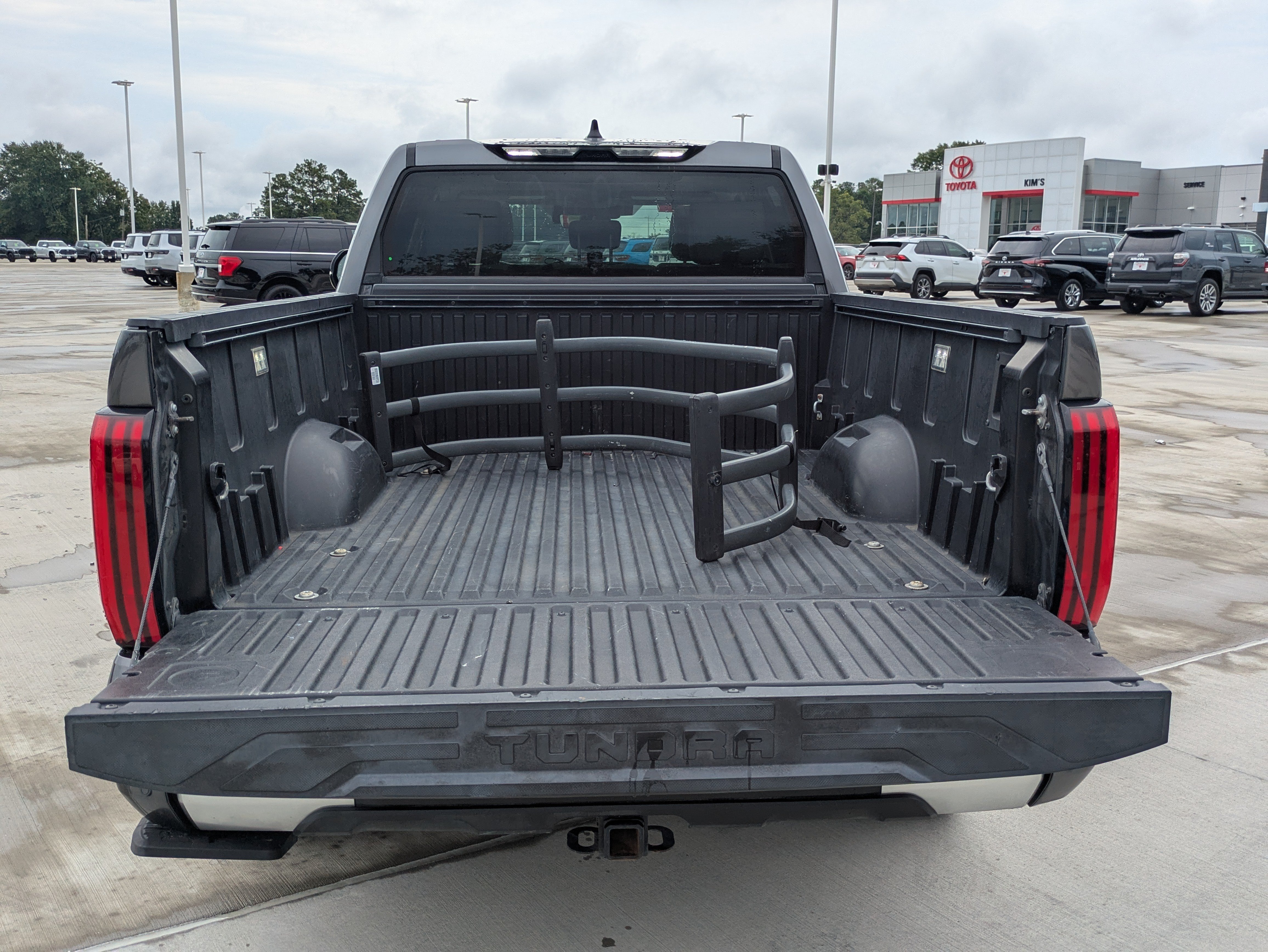 Used 2023 Toyota Tundra Limited w/ Power Package AWD/4WD image 5
