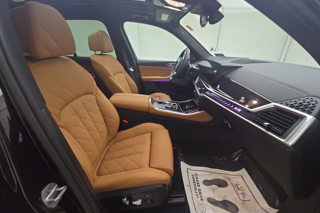 Certified 2025 BMW X5 xDrive40i w/ M Sport Package image 30