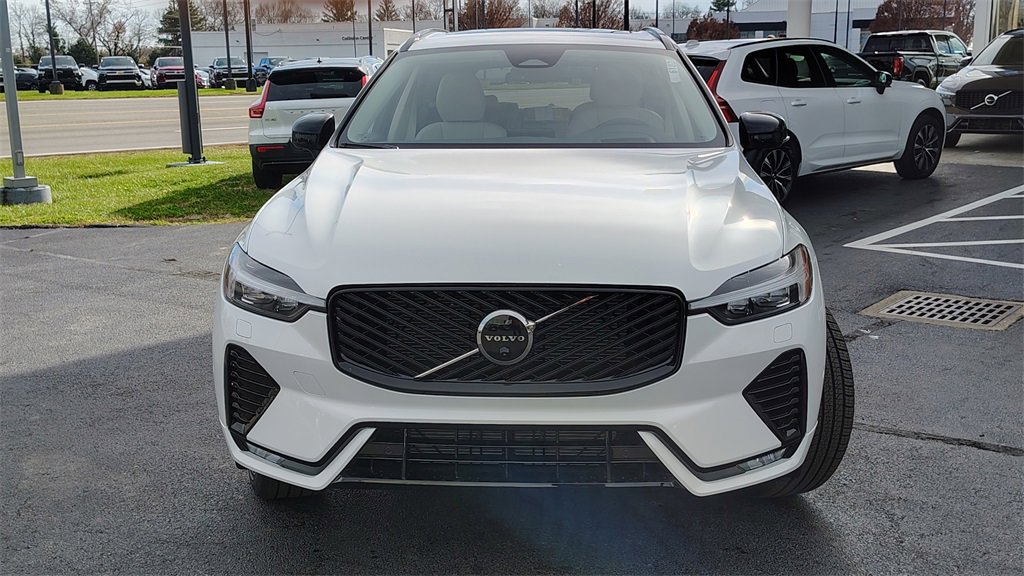 New 2026 Volvo XC60 B5 Ultra w/ Climate Package image 35