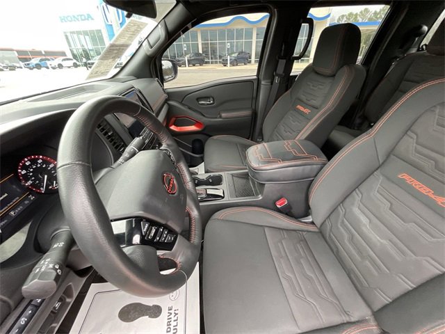 Used 2024 Nissan Frontier PRO-4X w/ Pro Convenience Package image 17