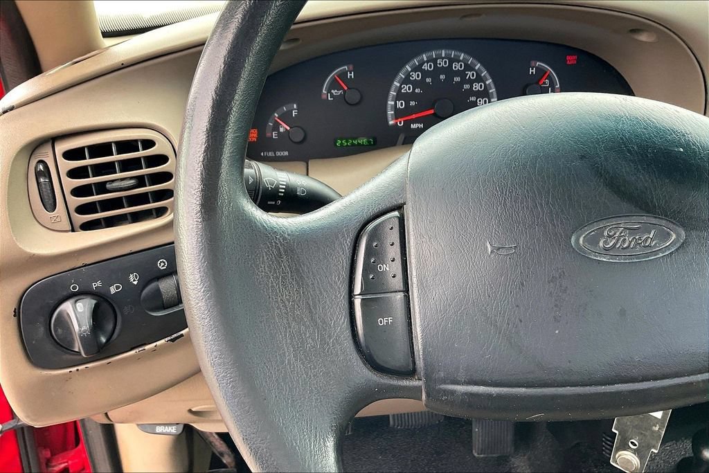 Used 2001 Ford F150 XL AWD/4WD image 8