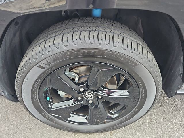 Used 2021 Toyota RAV4 XSE image 10