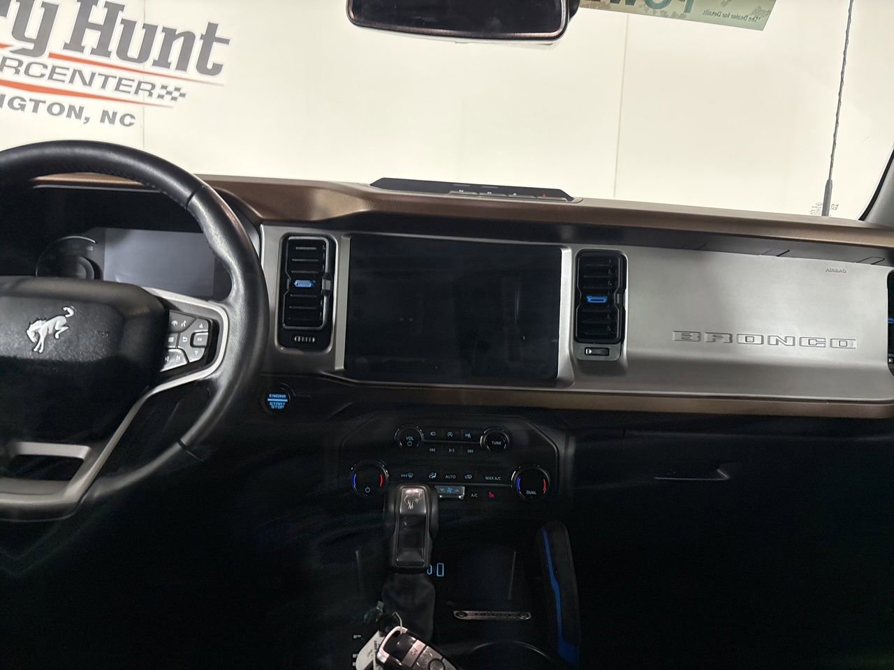 Used 2023 Ford Bronco Outer Banks AWD/4WD image 21
