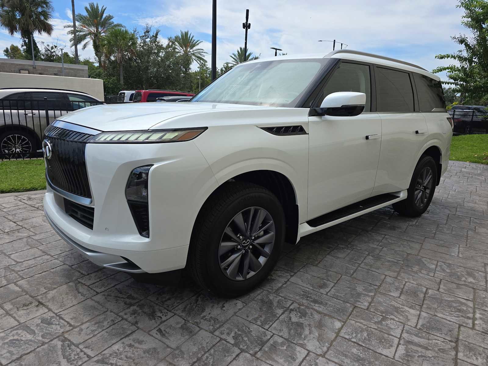 New 2026 INFINITI QX80 Pure w/ Cargo Package image 7