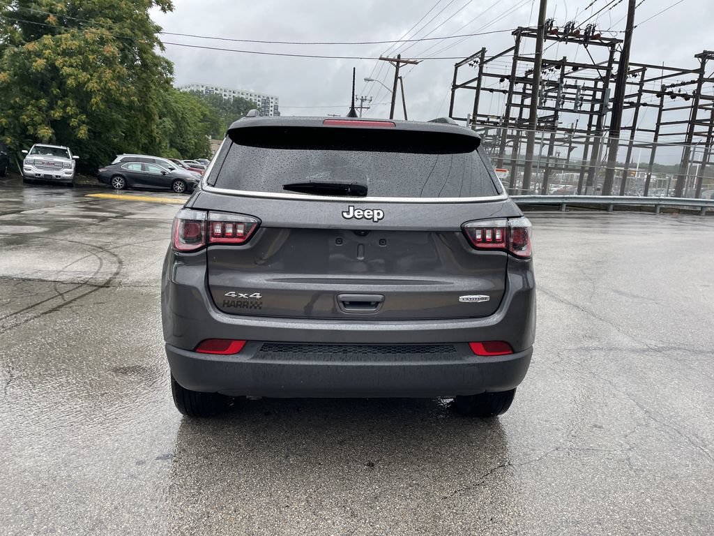 Used 2024 Jeep Compass Latitude AWD/4WD image 4