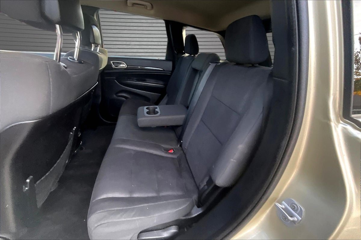 Used 2011 Jeep Grand Cherokee Laredo AWD/4WD image 20