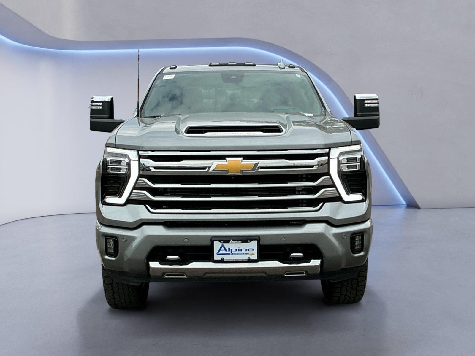 Used 2025 Chevrolet Silverado 3500 High Country w/ High Country Premium Package AWD/4WD image 8