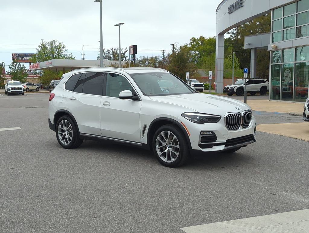 Used 2019 BMW X5 xDrive40i w/ Premium Package 2 image 9