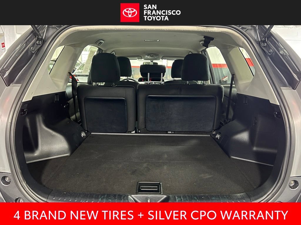 Certified 2017 Toyota Prius V Two FWD image 36