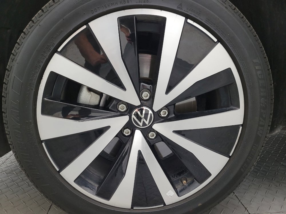 Used 2024 Volkswagen Taos SE FWD image 31