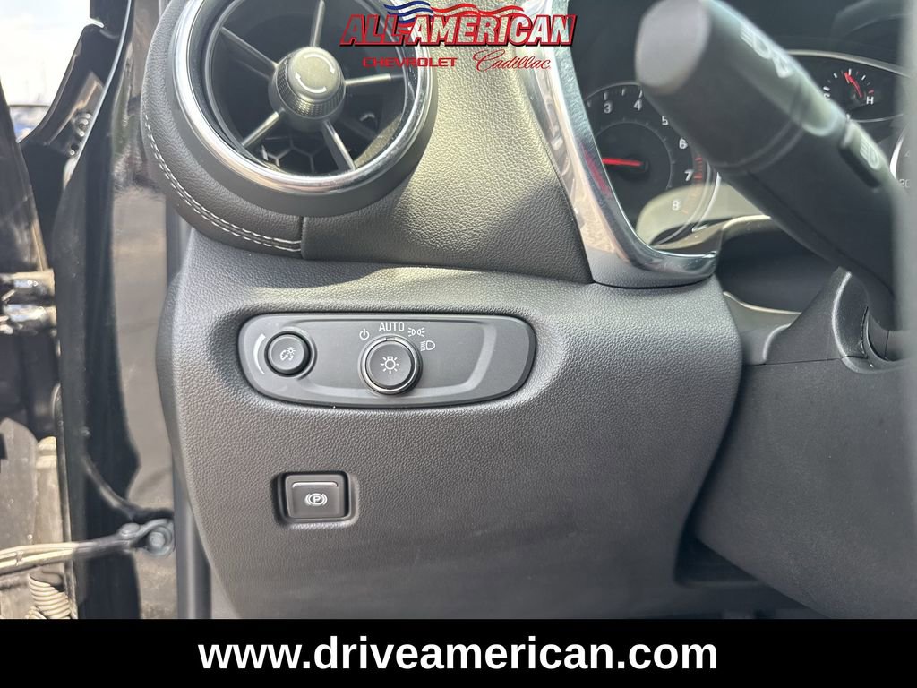 Used 2025 Chevrolet Blazer LT image 17