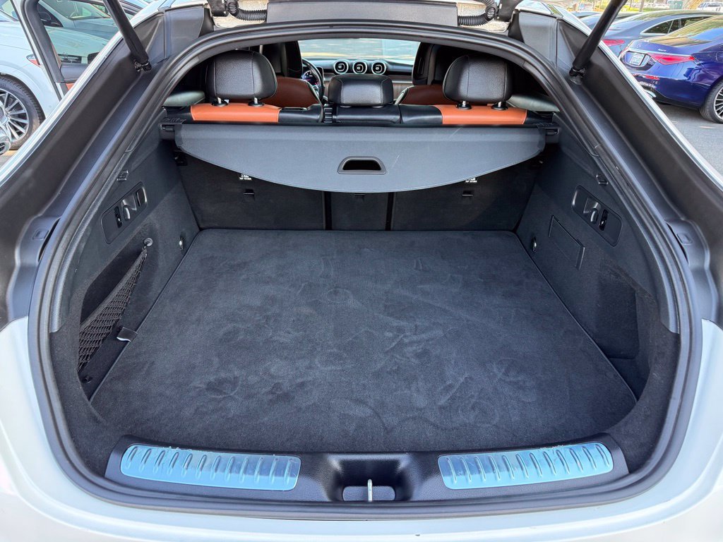Used 2024 Mercedes-Benz GLC 300 4MATIC image 19