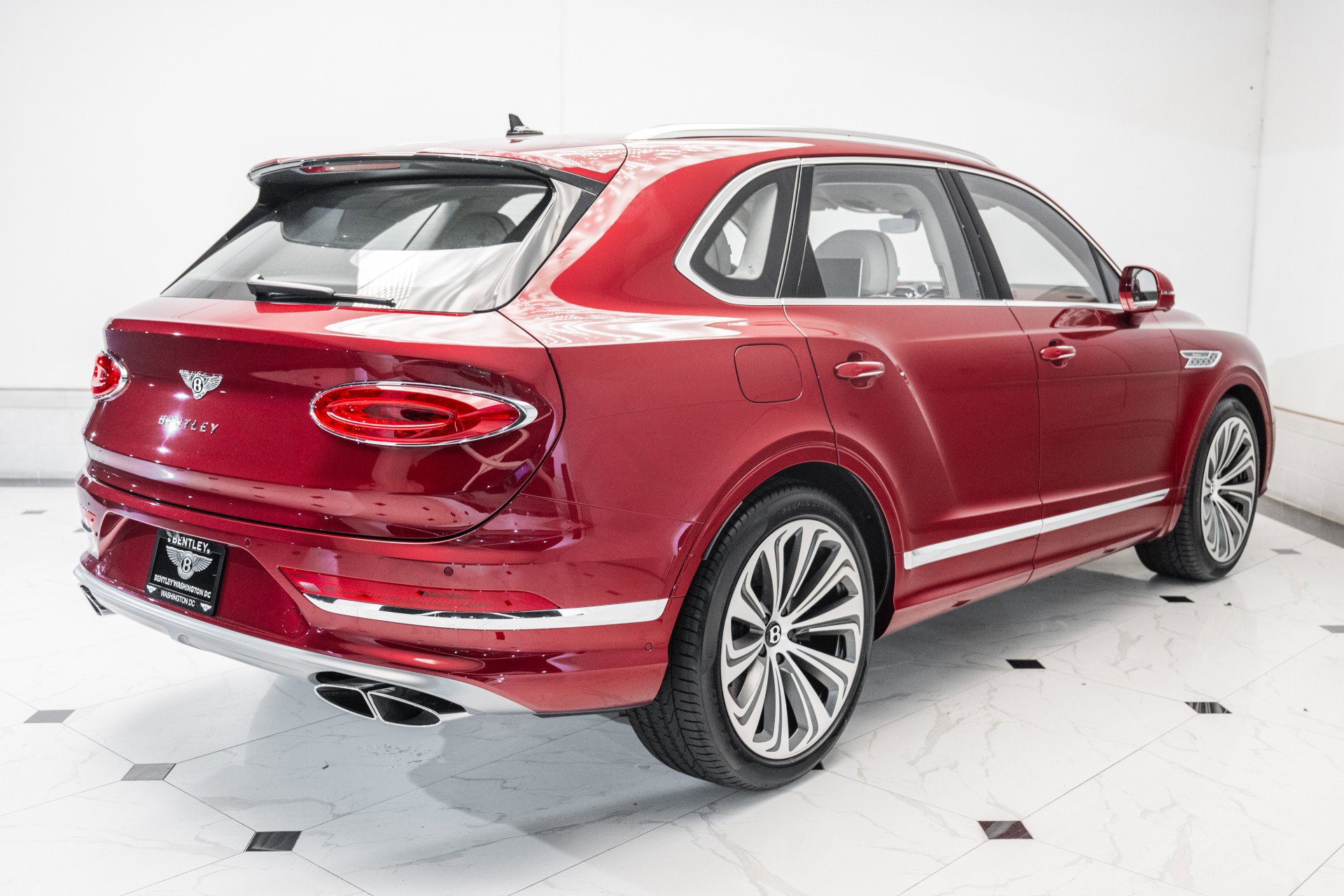 New 2025 Bentley Bentayga image 12