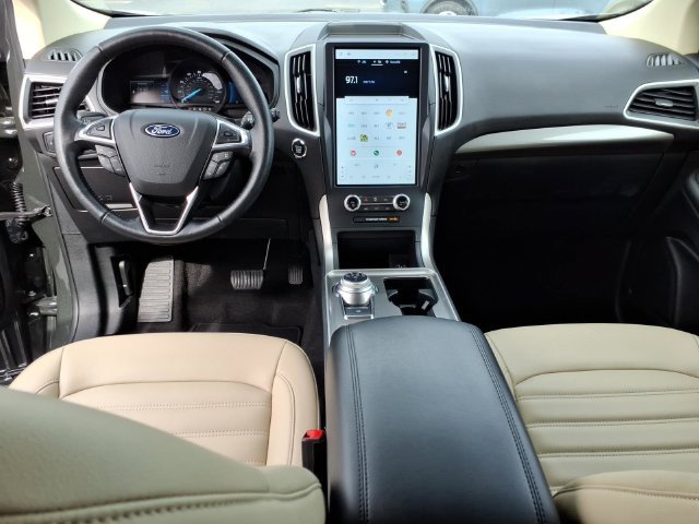 Used 2023 Ford Edge SEL w/ Convenience Package AWD/4WD image 16