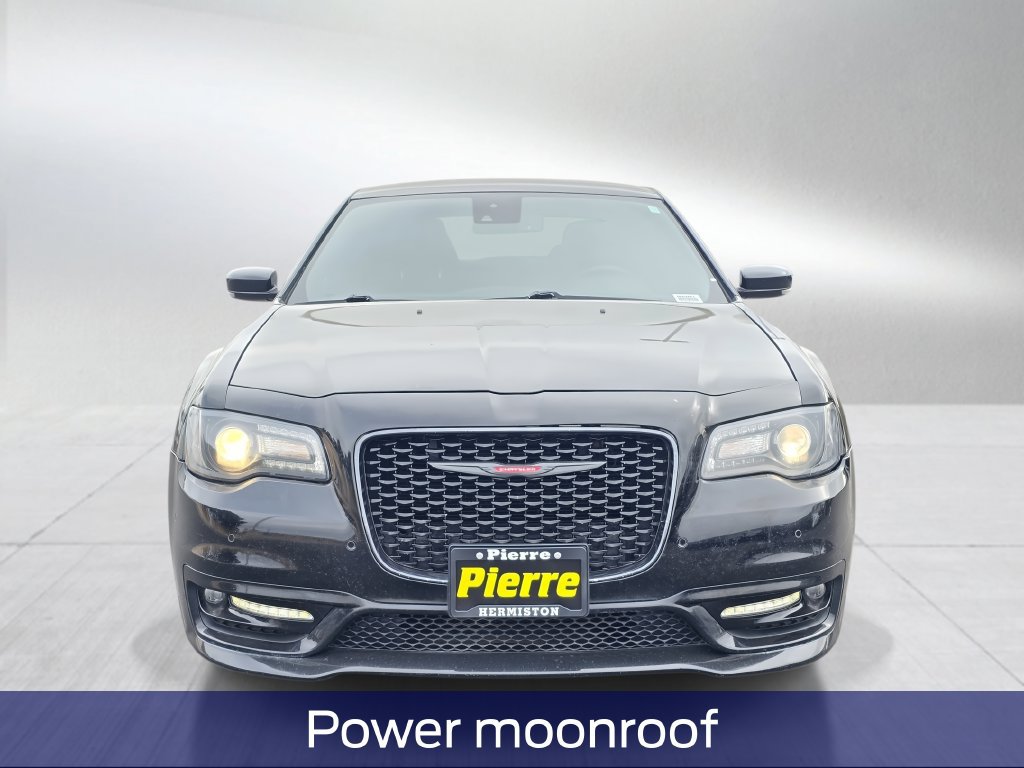 Used 2022 Chrysler 300 S RWD image 7