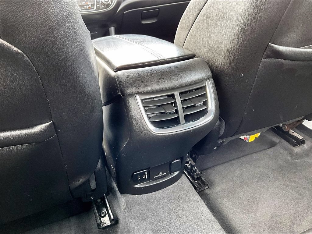 Used 2016 Chevrolet Malibu LT w/ Leather Package FWD image 34