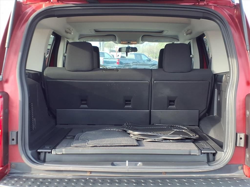 Used 2008 Dodge Nitro SXT w/ Sun & Wheels Group image 11