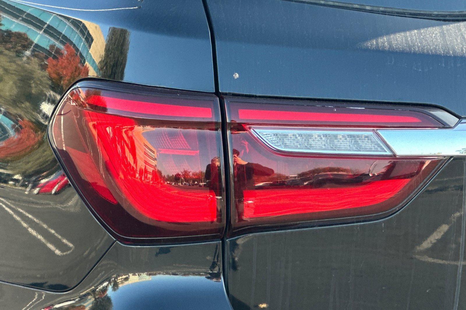 Used 2018 INFINITI QX80 2WD w/ Driver Assistance Package image 50