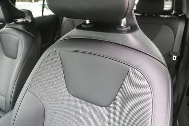 Certified 2025 Kia Niro EX FWD image 27