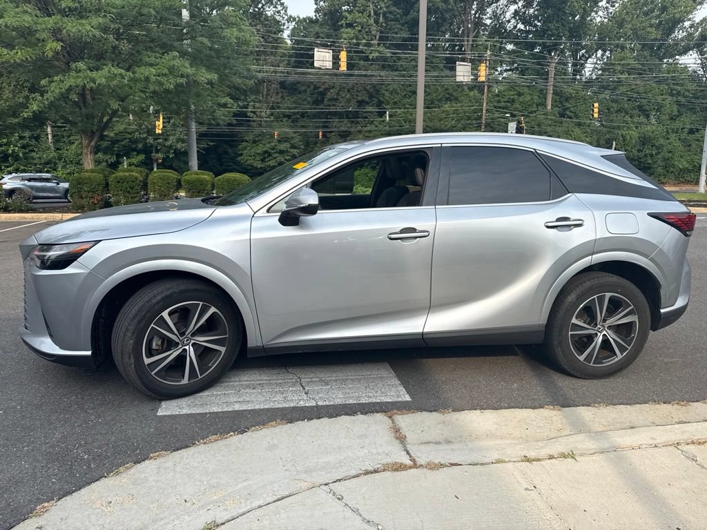 Used 2023 Lexus RX 350 Premium w/ Accessory Package AWD/4WD image 4