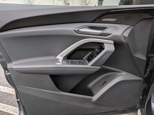 Certified 2025 Audi Q5 Prestige image 9