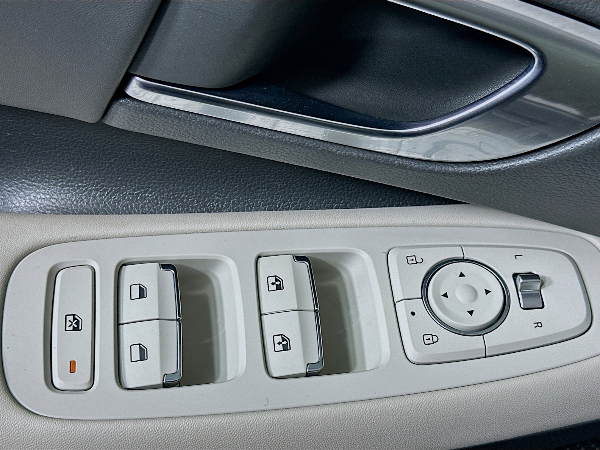 Used 2023 Hyundai Sonata SEL w/ Convenience Package image 15