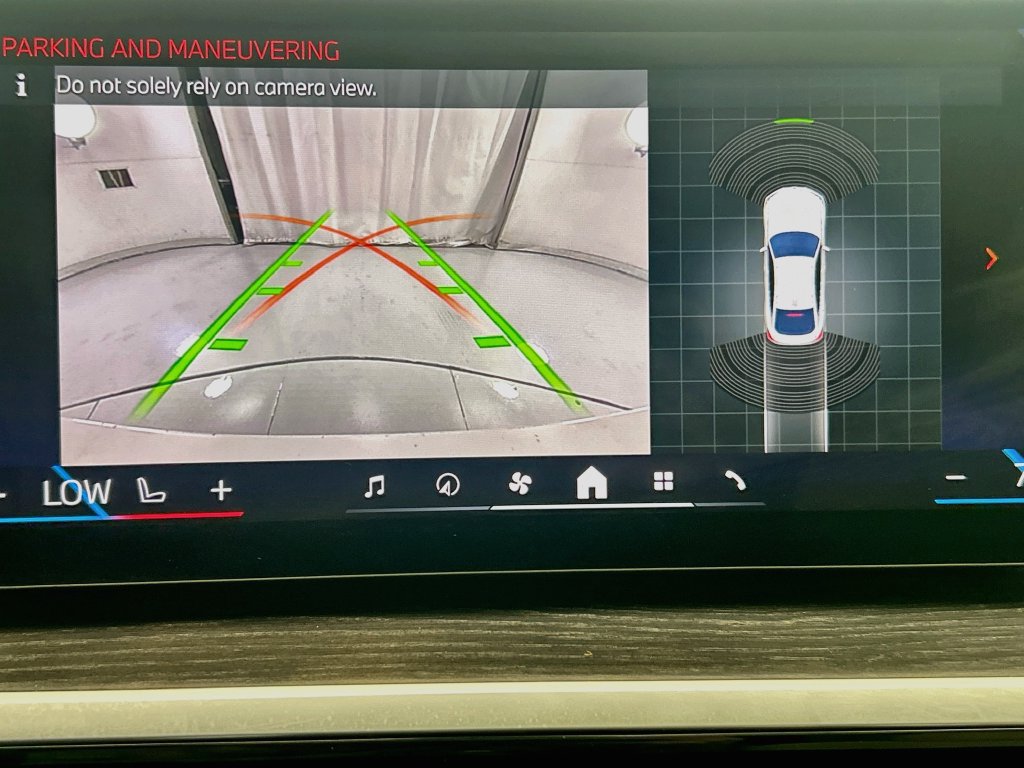 Certified 2024 BMW i4 eDrive35 w/ Convenience Package RWD image 15