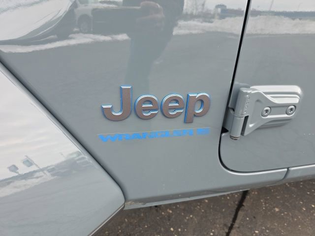 Used 2025 Jeep Wrangler Unlimited Sahara w/ Safety Group image 57