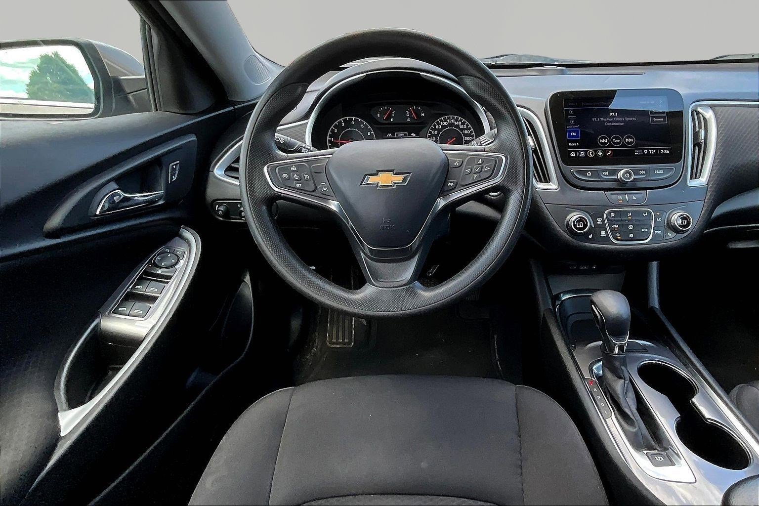 Used 2023 Chevrolet Malibu LT FWD image 8