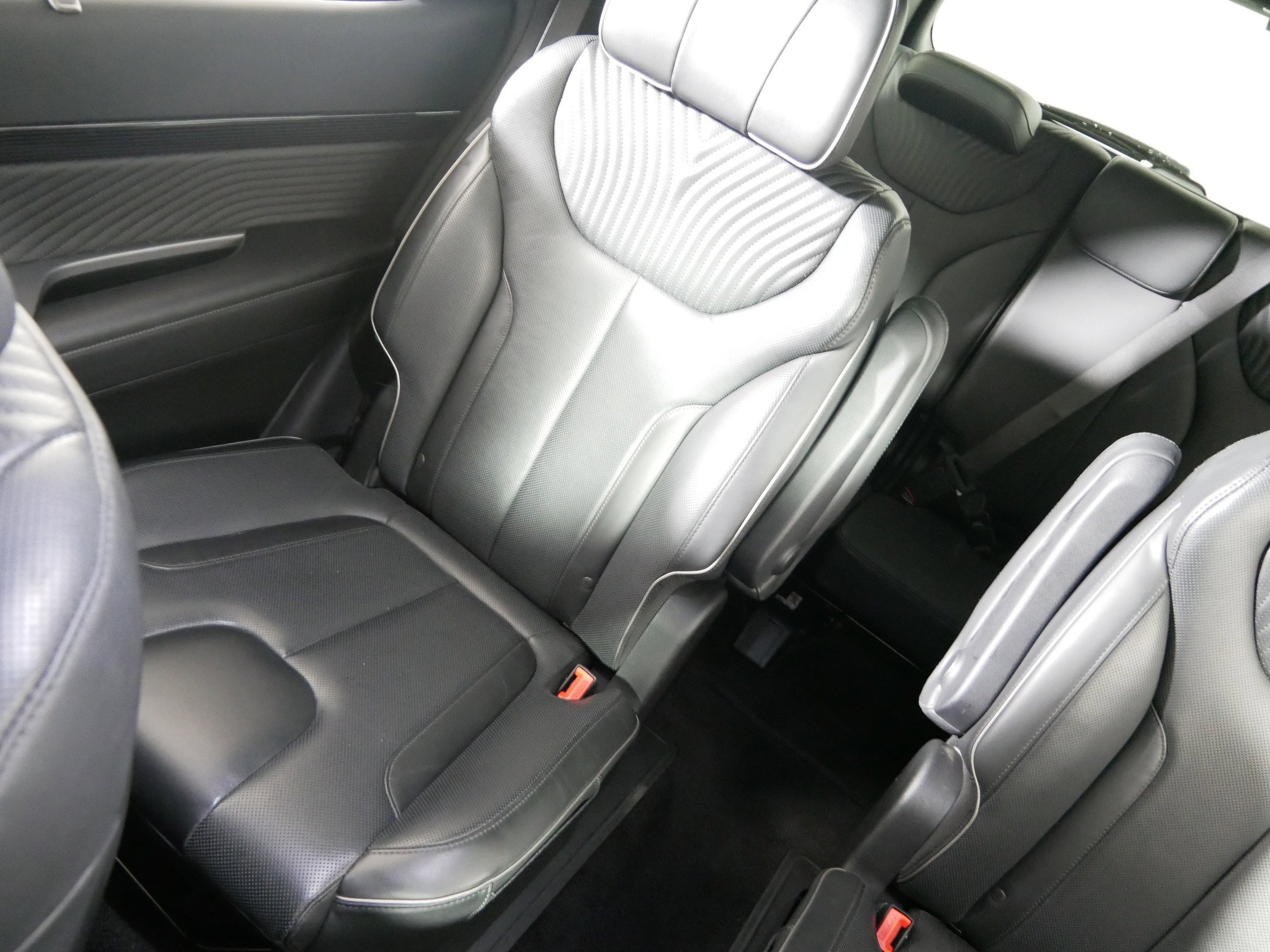 Used 2025 Hyundai Palisade Calligraphy AWD/4WD image 12