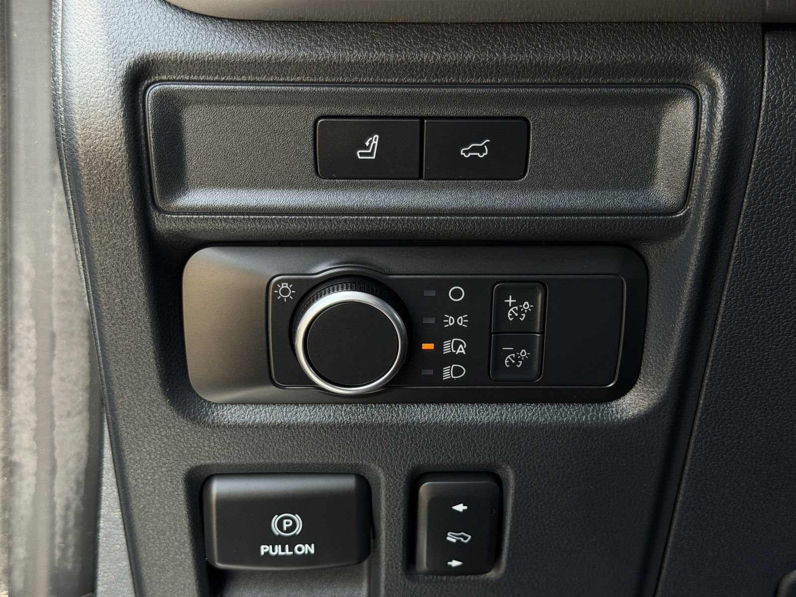 Used 2022 Ford Expedition Max XLT RWD image 24