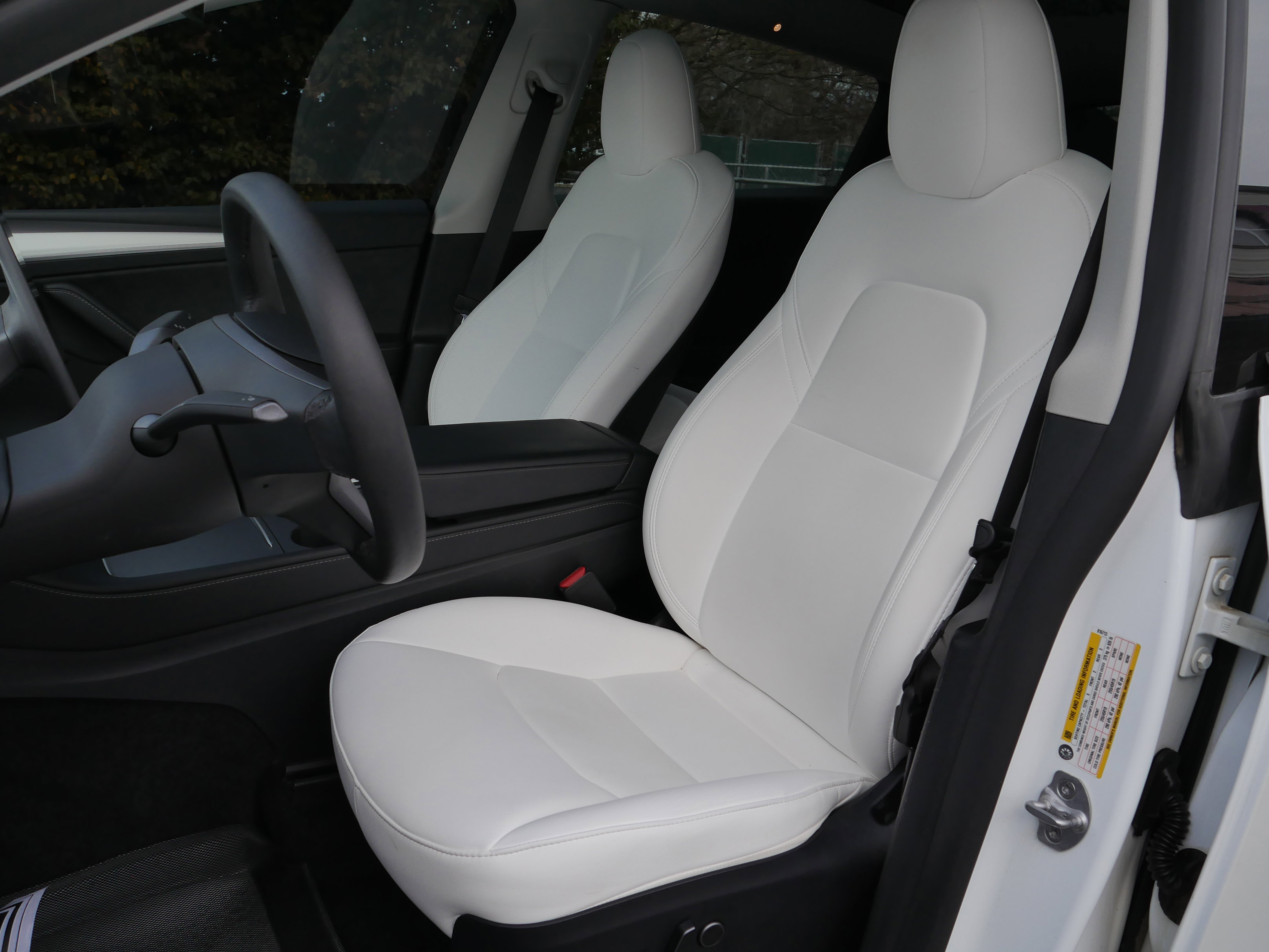 Used 2023 Tesla Model Y Long Range image 26